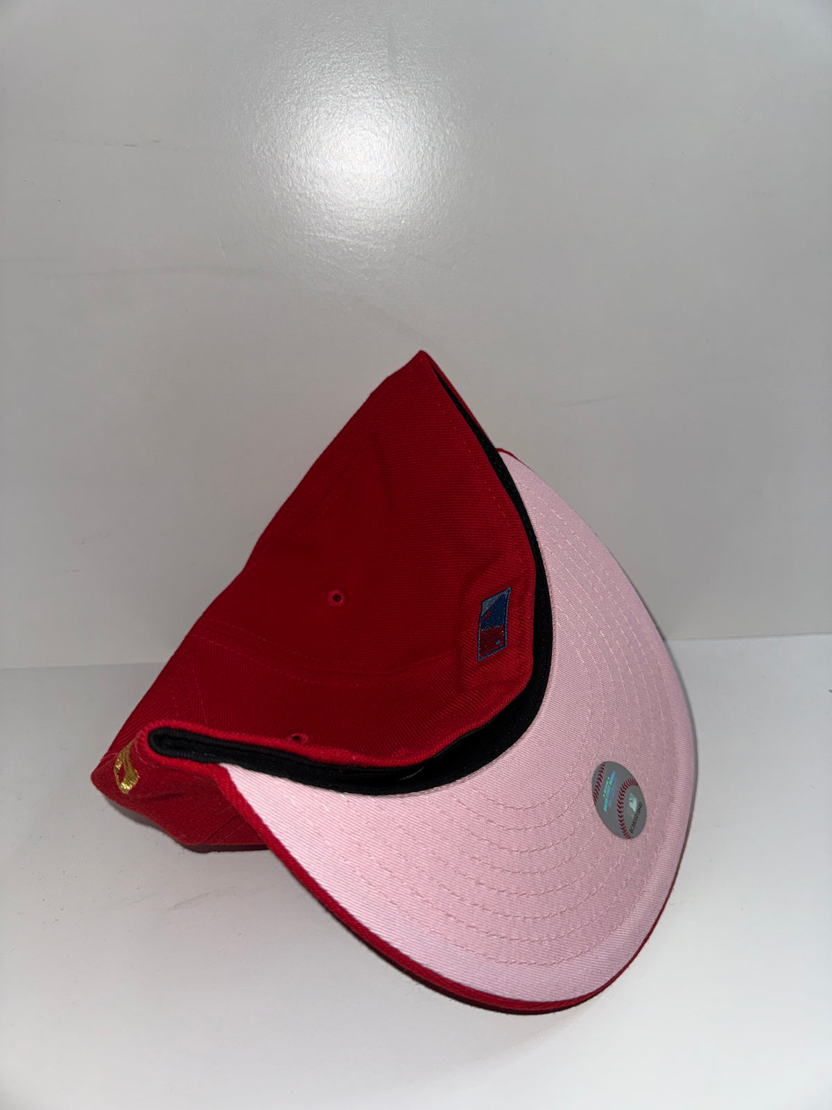 MILWAUKEE BREWERS RED/PINK