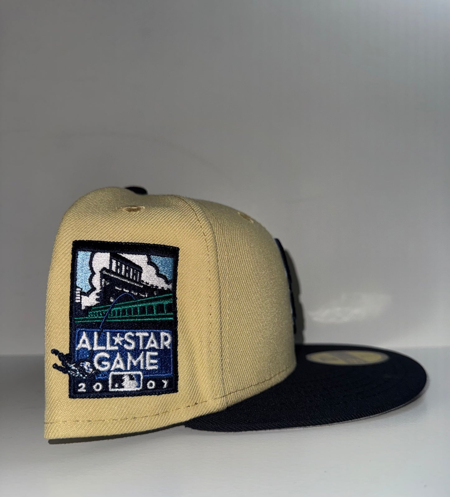 SAN FRANCISCO GIANTS VEGAS GOLD/NAVY