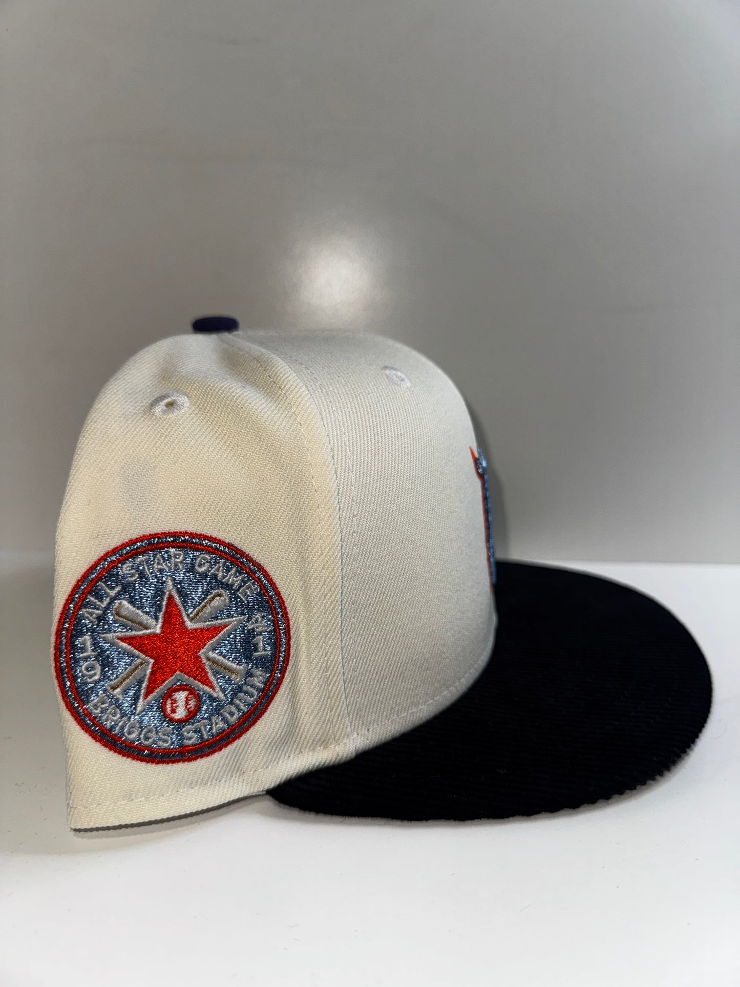 DETROIT TIGERS CHROME/BLK CORDUROY