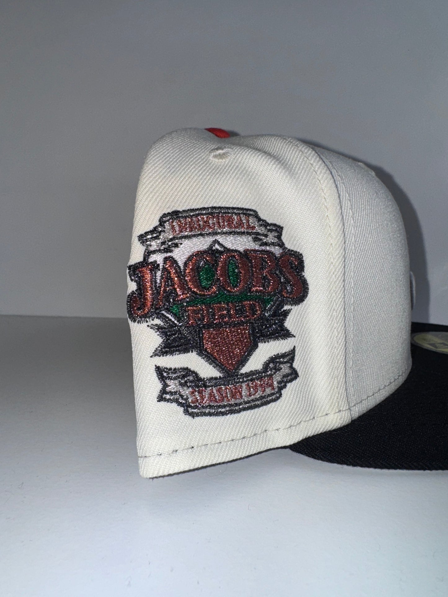 CLEVELAND INDIANS WHITE/BLK