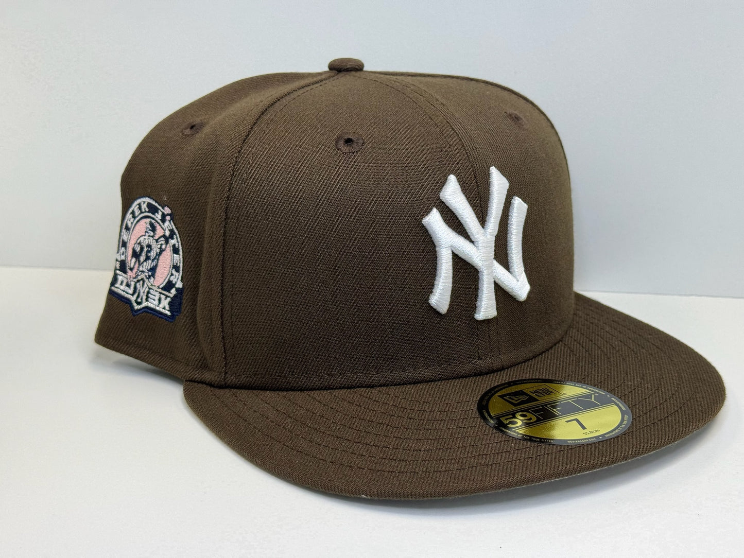 New York Yankees Jeter patch brown