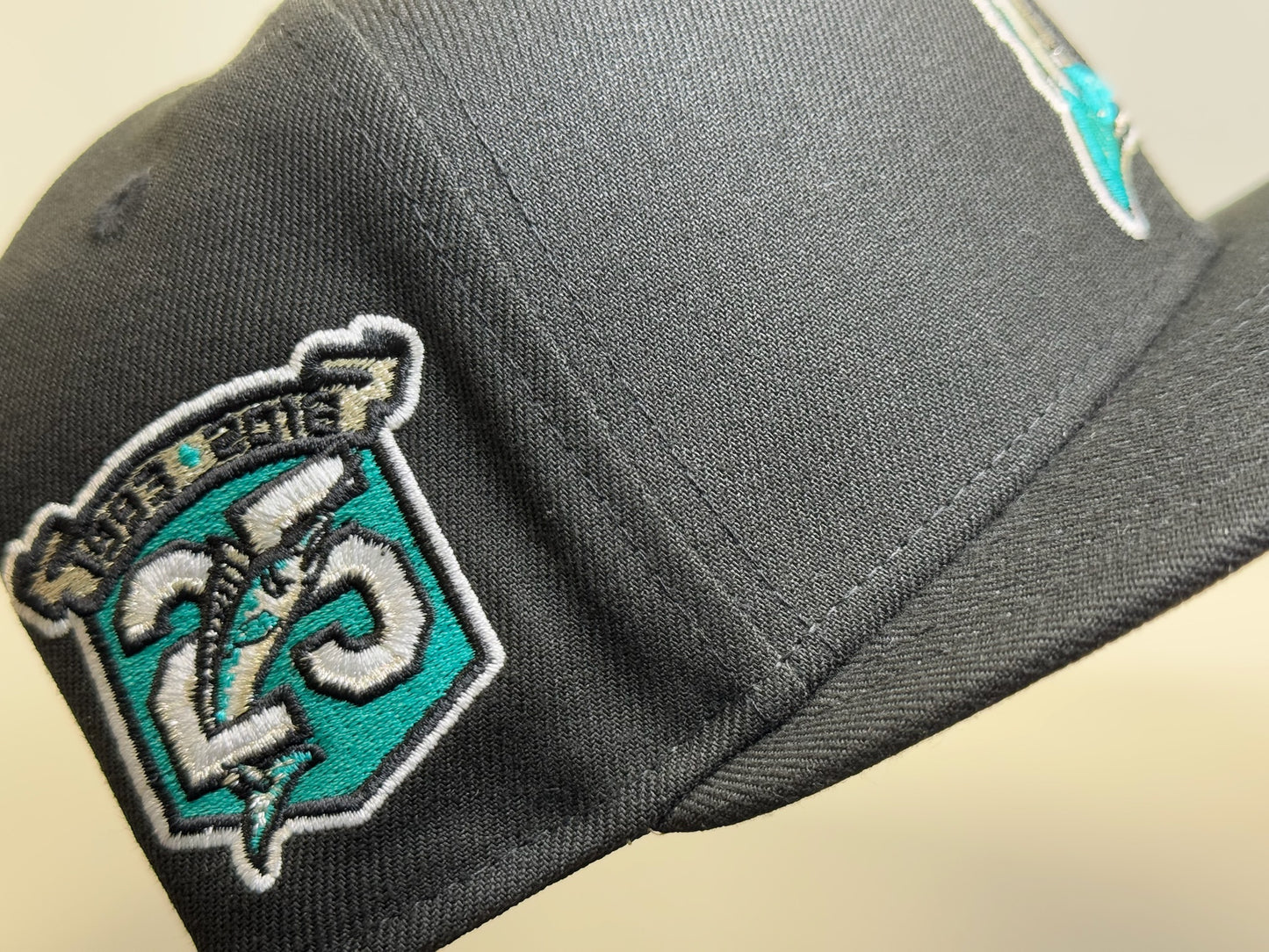 “Noir” Florida marlins 25th patch