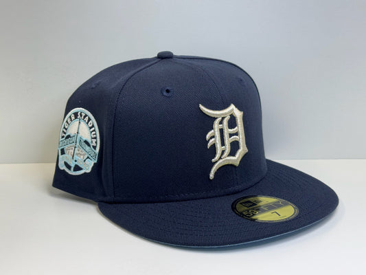 “Ice Box” Detroit Tigers Stadium patch navy/icy