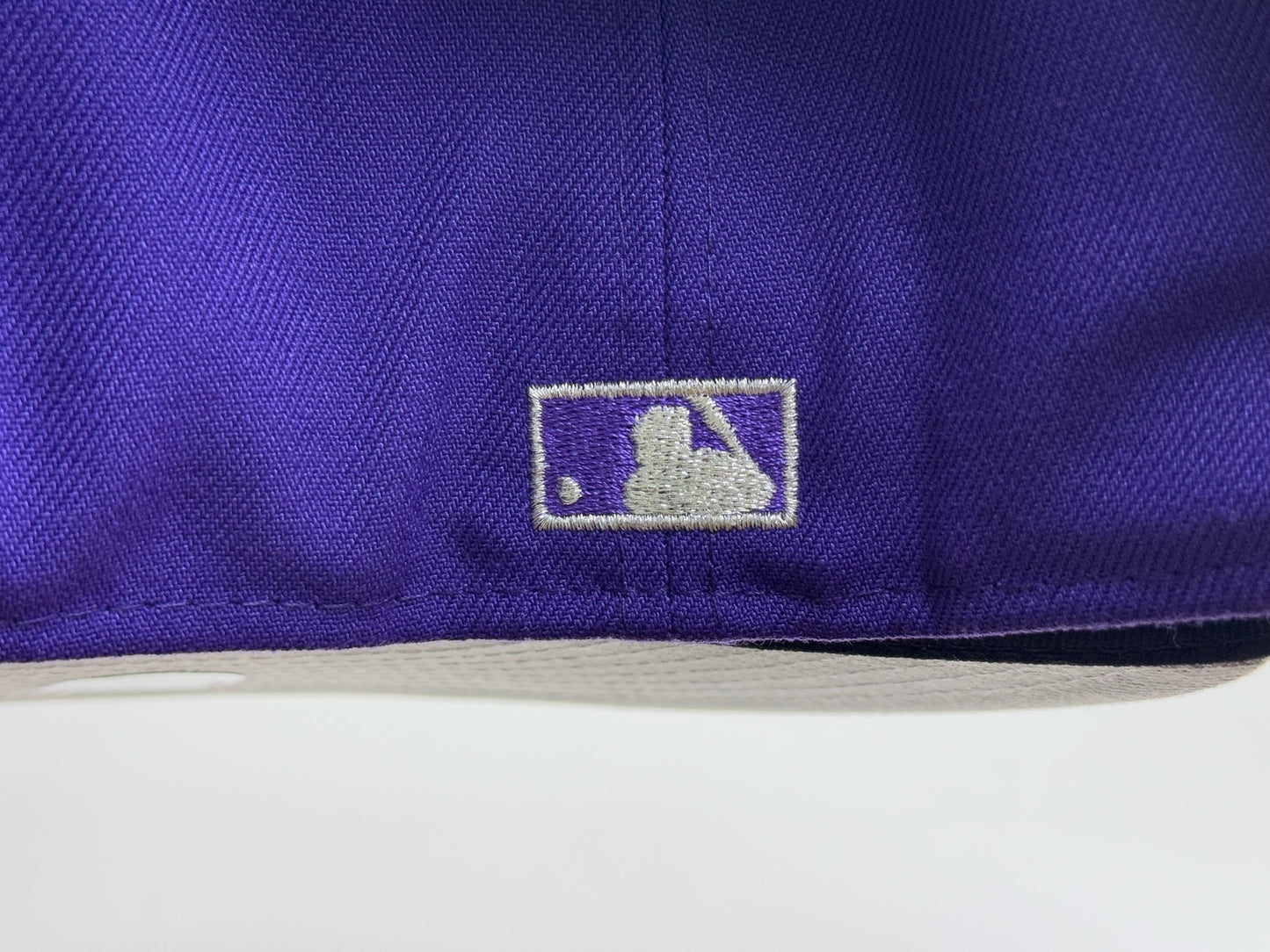 Arizona Diamondbacks 2001 WS patch purple