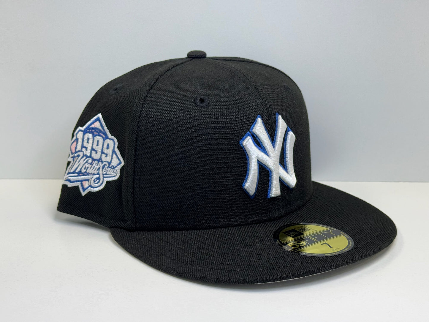 “Noir” New York Yankees 1999 patch